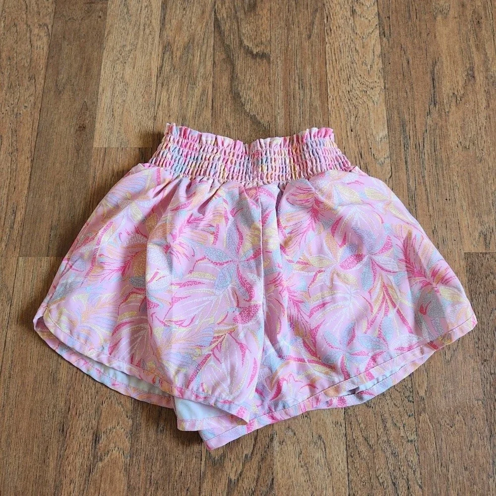 OshKosh Bgosh Girls Pink Tropical Floral Smocked Waist Active Shorts Size 7 630